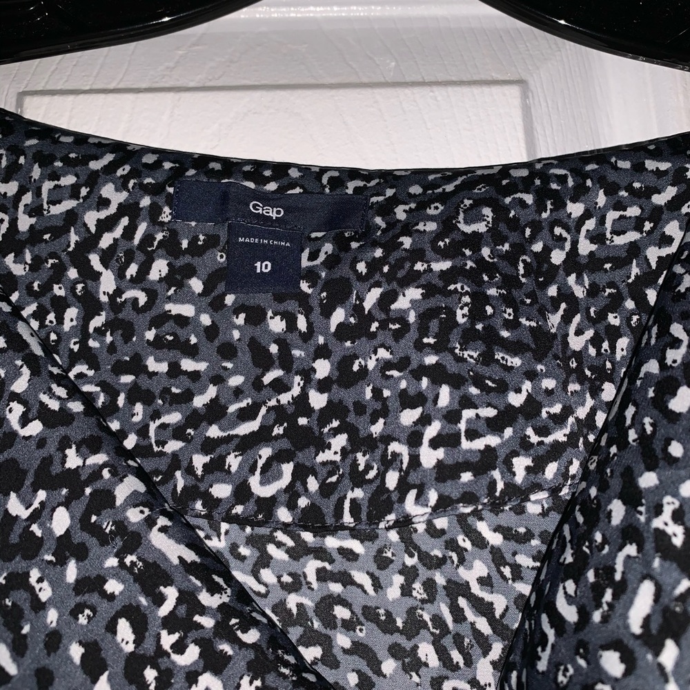 Dress - Picture 5 of 5